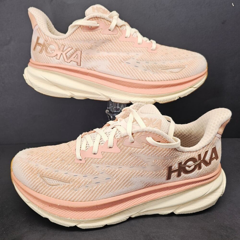 Hoka Women 9.5 Comfy footwear